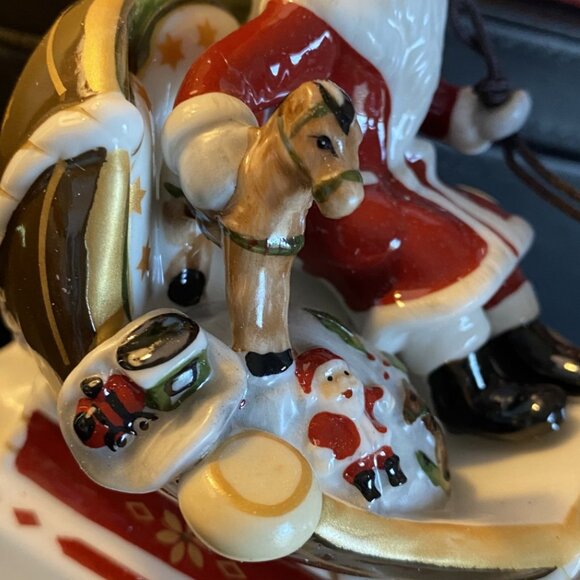 VILLEROY & BOCH, Santa Claus in Sleigh w/ Reindeer Christmas Figurine - Picture 11 of 12